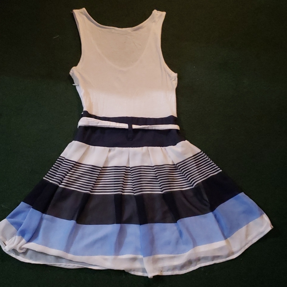 Spring Dress - Picture 4 of 5